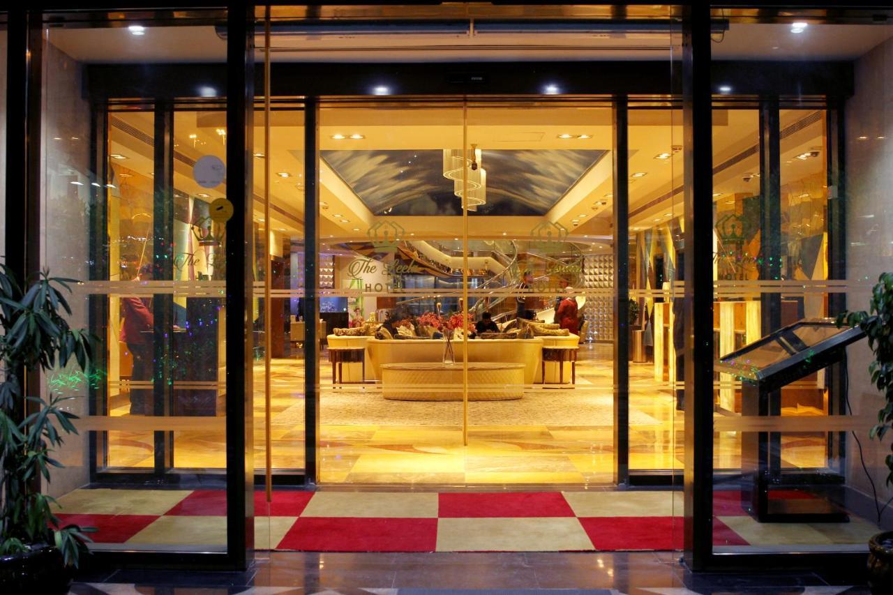 The Leela Hotel Dubai Exterior photo
